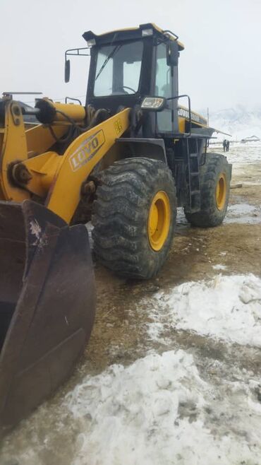 Погрузчики: Погрузчик, 2012 г., Колесный, Фронтальный — 9