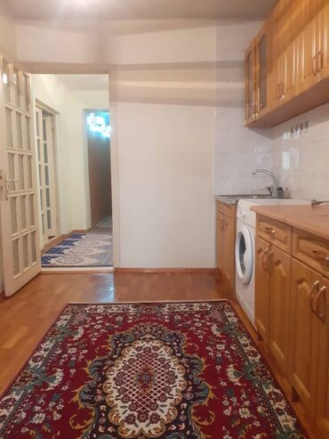 срочно продаётся 1 комнатная квартира в районе ошского рынка по улице кенсуйская: 1 бөлмө, 45 кв. м, Жеке план, 1 кабат, Косметикалык ремонт