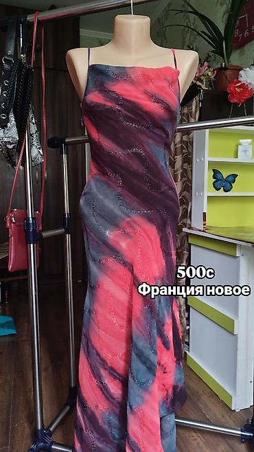 Повседневные платья: Размер S(42-44) всех платьев. Зелёное платье 200с 44-46размер.Все по — 2