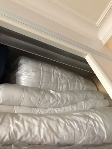 çistka qiymeti: Одеяло гипоаллергенно 1-спалный сразу 3 штук -105м после чистка в