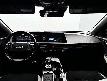 Kia: Kia EV6: 2022 г., Электромобиль, Кроссовер — 13