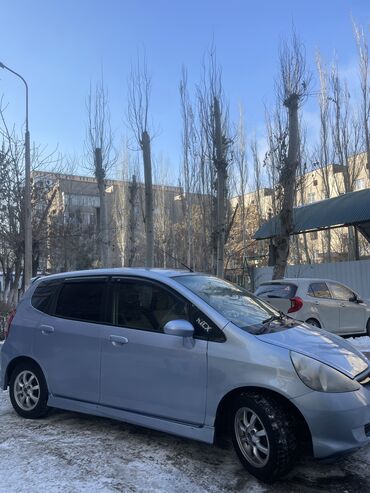 паста б 3: Honda Fit: 2001 г., 1.3 л, Автомат, Бензин, Хетчбек