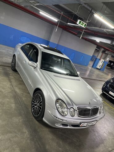 Mercedes-Benz: Mercedes-Benz E-Class: 2003 г., 5 л, Автомат, Бензин, Седан