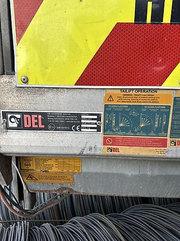 Легкий грузовой транспорт: Легкий грузовик, Mercedes-Benz — 7