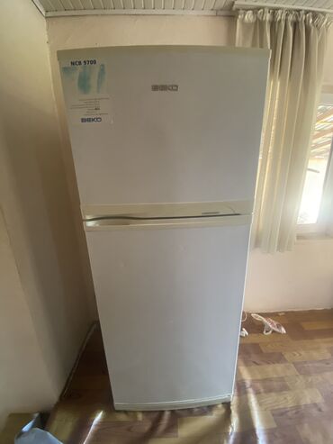 холодильник бу продаю: Холодильник Beko, Б/у, Двухкамерный, No frost, 75 * 187 * 72