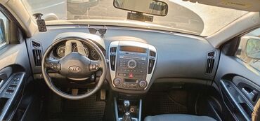 Kia: Kia Ceed: 1.6 l | 2010 il Hetçbek — 14