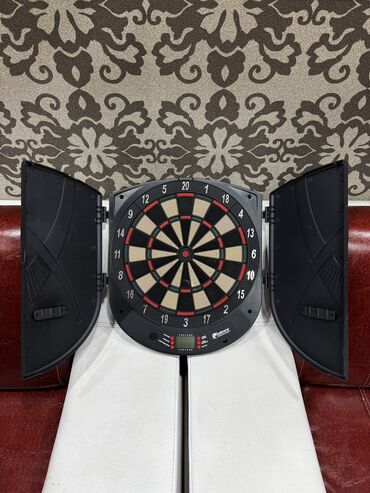 elektrikli scotter: Elektron dart oyunu. Tam islek veziyyetde
