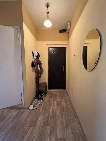 дом отдыха бишкек: 1 комната, 32 м², 105 серия, 2 этаж, Старый ремонт