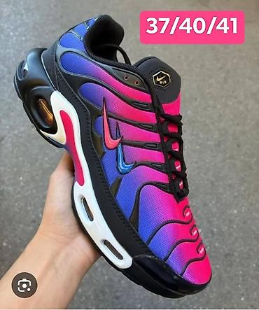 Patike: 2850 din na lalafo.rs — 20 Patike: 2850 din — 20