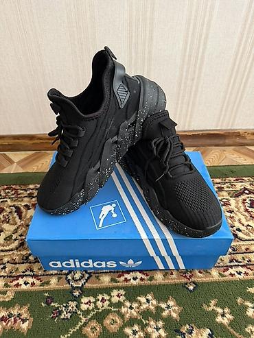 Мужские кроссовки, 39, 40, Adidas, Новый, цвет - Черный, Самовывоз