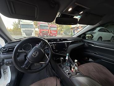 toyota гибрид: Toyota Camry: 2019 г., 2.5 л, Вариатор, Гибрид, Седан — 6
