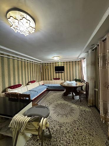 Продажа коттеджей и домов: Продается добротный дом Район: Старый толчок ул.Чагай 111 (300 метров — 8