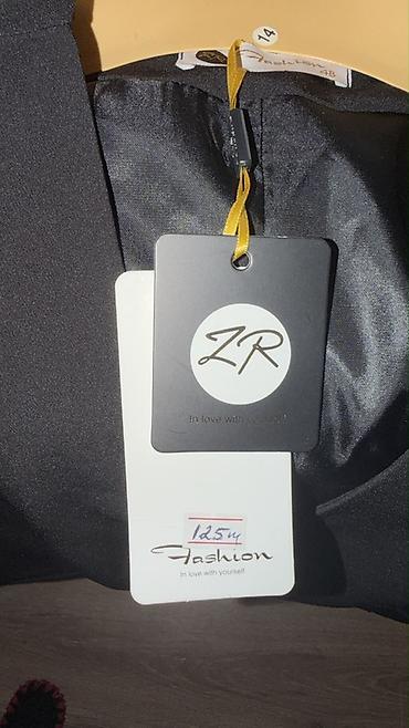 ust geyimləri: Qadinlar üçün Qara klassik jilet – ZR Fashion - Rəng: tam qara - — 4