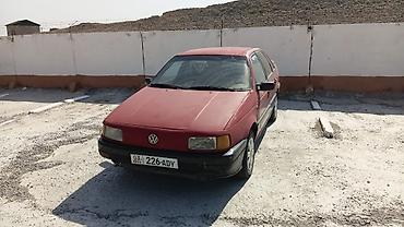 pass: Volkswagen Passat: 1991 г., 1.8 л, Механика, Бензин, Седан — 1