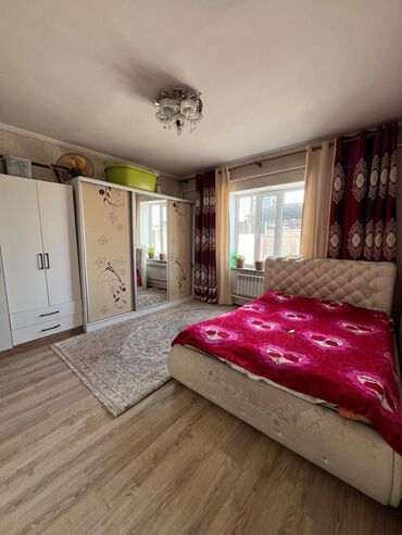 Продажа домов: Дом, 130 м², 3 комнаты, Агентство недвижимости, Косметический ремонт