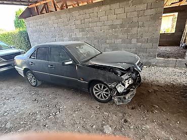 audi a6 c8: Mercedes-Benz C‑Class (W202), седан, 
Audi100 на запчасти после дтп — 4