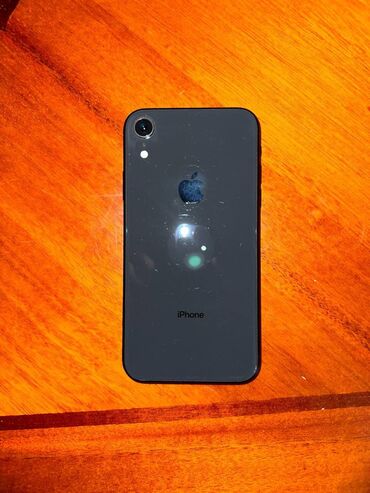 Apple iPhone: IPhone Xr, Б/у, 128 ГБ, Черный, Защитное стекло, Чехол, 100 %