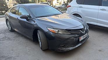 Toyota: Toyota Camry: 2019 г., 2.5 л, Вариатор, Гибрид, Седан — 1