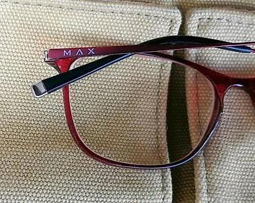 Naočare: Max O.M. 335 BLK i Max O.M. 317 RED dioptrijski ram 14 grama. Cena za — 6