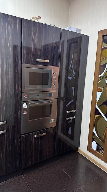 аристон: Ariston modeli mebel ici soba 250₼ mikrodalgali soba 150₼ .Musvuqde — 1