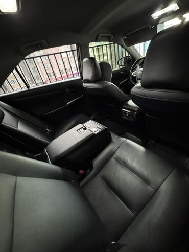 Toyota: Toyota Camry: 2016 г., 2.5 л, Автомат, Бензин, Седан — 9