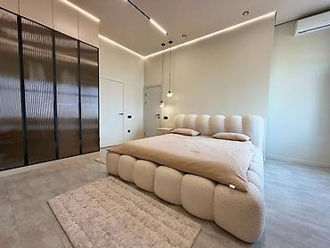 resident: For rent two-level penthouse in the southern part of the city. Central — 3