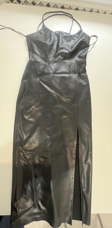длинное черное платье: Вечернее платье, Длинная модель, Без рукавов, M (EU 38)