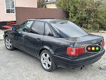 ауди ю4: Audi 80: 1992 г., 2 л, Механика, Бензин, Седан — 1