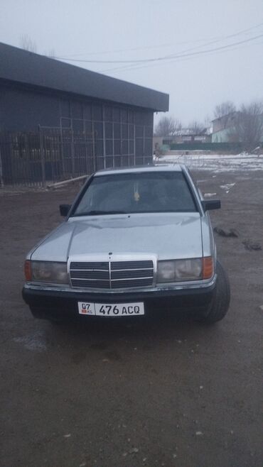 5 ступка: Mercedes-Benz 190-Series: 1985 г., 2 л, Механика, Бензин, Седан