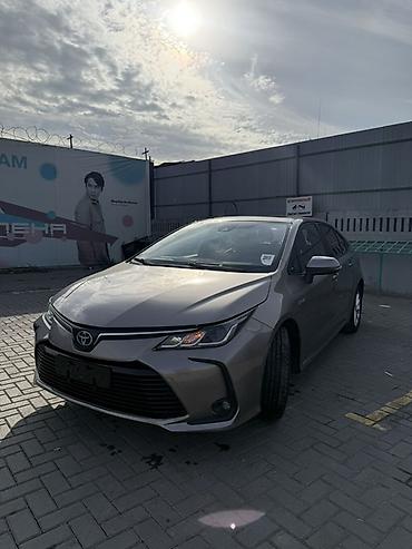 саньенг корандо 2020: Toyota Corolla: 2020 г., 1.8 л, Автомат, Гибрид, Седан — 1