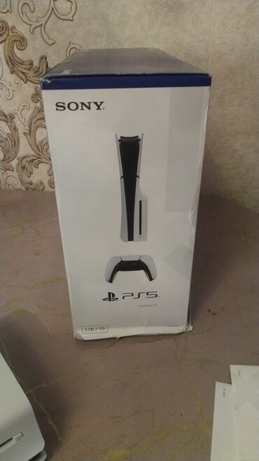 PS5 (Sony PlayStation 5): Sony PlayStation 5 (PS5) – Disk versiyası Xüsusiyyətlər: - 4K/120 Hz — 3