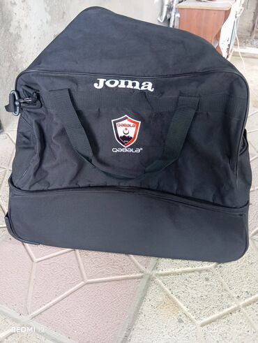 İdman çantaları: Idman üçün təkərli sumkalar satılır 3 ədəddir yekə sumkadir əla — 7