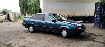 ключи от машины: Volkswagen Passat CC: 1988 г., 1.8 л, Механика, Бензин, Седан