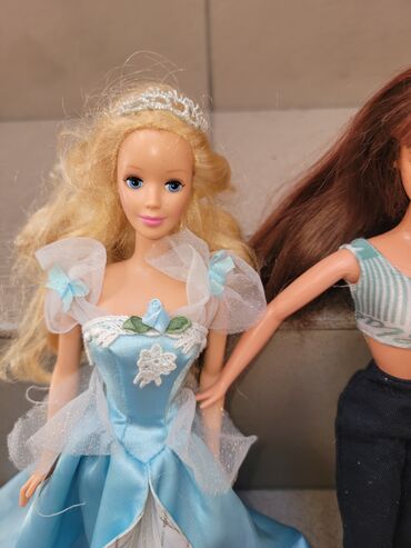 Igračke: Kolekcija modnih lutaka (Barbie/Barbie‑stil) sa raznovrsnom — 4