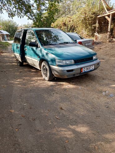 Mitsubishi: Mitsubishi Space Runner: 1993 г., 1.8 л, Механика, Бензин, Универсал