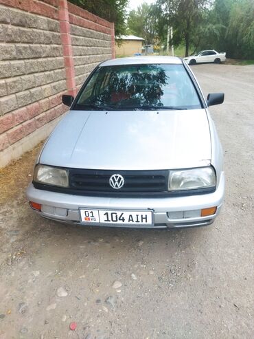 1 8 матор голф: Volkswagen Vento: 1994 г., 1.8 л, Механика, Бензин, Седан