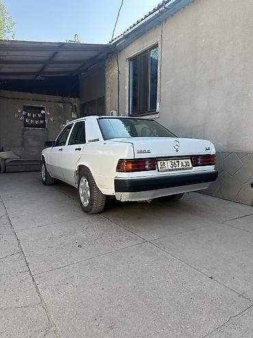 2101 кузов: Mercedes-Benz 190: 1991 г., 1.8 л, Бензин, Седан — 4