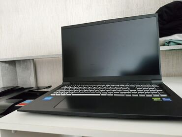 gaming laptop baku: Intel Core i7, 32 ГБ ОЗУ, 17.3 "