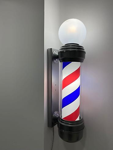 Reklam lövhələri: Barber pole – bərbərxanalar üçün klassik işıqlandırılan nişan — 4