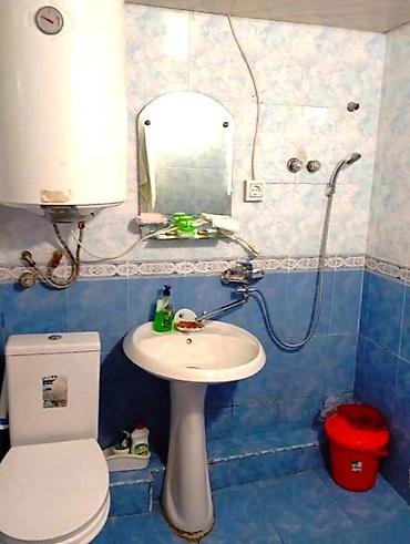xutor kirayə ev: İcarəyə verilir 2 otaqlı köhnə tikili 50 m², Neftçilər m. 550 AZN/ay — 9