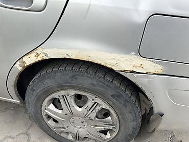 Унаа: Mazda 626: 2001 г., 2 л, Кол менен иштөөчү, Бензин, Седан — 7