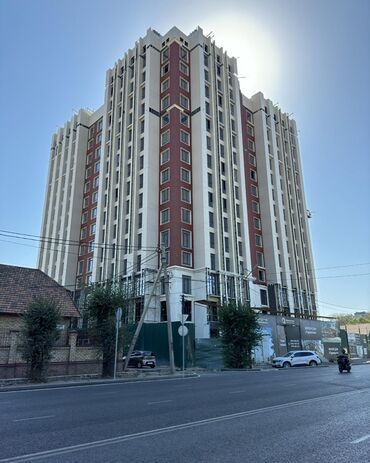 квартира сдаётся шлагбаум: Курулуп жатат, 3 бөлмө, 103 кв. м