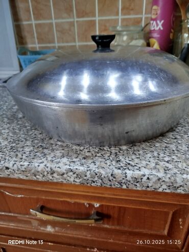 gurcu xengeli qiymeti: Qazan, rəng - Gümüşü, Çuqun, 3 l, 34 sm, SSRİ