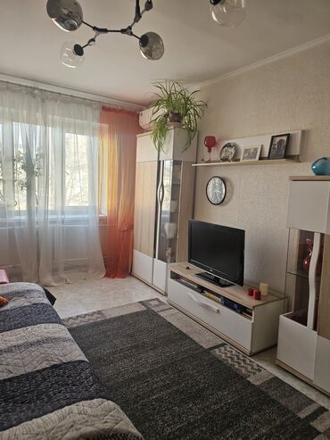 Продажа квартир: 2 комнаты, 43 м², Индивидуалка, 3 этаж, Косметический ремонт