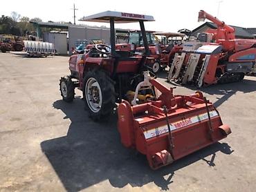 Тракторы МТЗ (Беларус): Продается японский трактор МТ24, руль гидравлика, 4 цилиндра, есть — 4