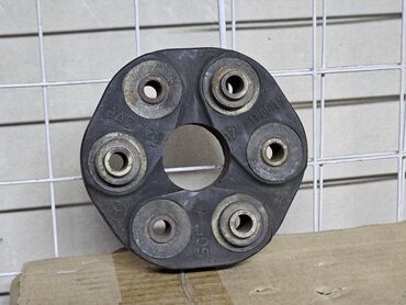 Эластичные муфты: Эластичная муфта Mercedes-Benz 1997 г., Б/у, Оригинал, Германия — 1