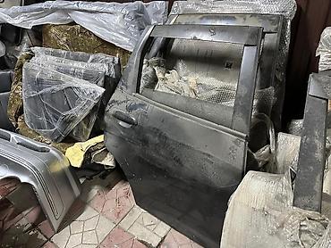 Двери и комплектующие: Продаю капот, двери на степ, стрим, эстима витс фит камри ниссан — 23