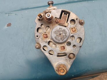 Auto delovi: Alternator Lada 2107 Riva, Lada 2121 Niva 1.6 br.2 . Polovno, ocuvano — 10