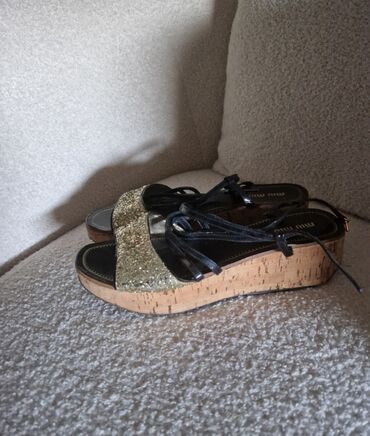 sandale: Malo nosene orginal Miu Miu sandale, kupljene u Italiji. broj 39