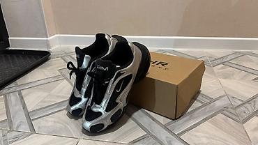 женский красофка: Кроссовки Nike AIR MUSE(модель FV1920), размер US 8 / EU 39 / см 25 / — 1